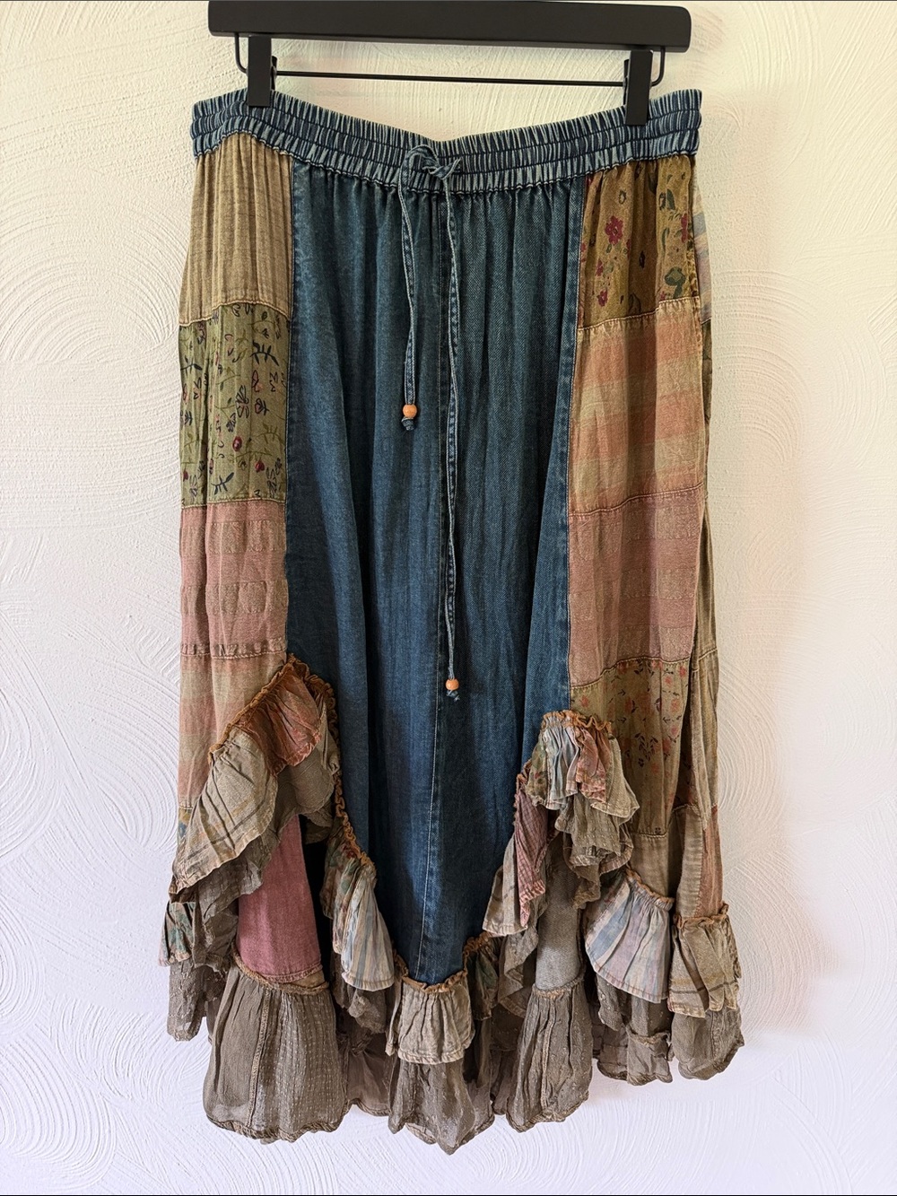 Young Threads NWT Bohemian Patchwork Ruffle Maxi Skirt.  Size Large.